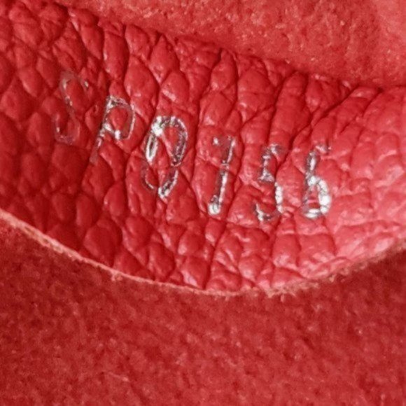 Authentic Louis Vuitton Empreinte Saint Germain BB - Picture 5 of 16